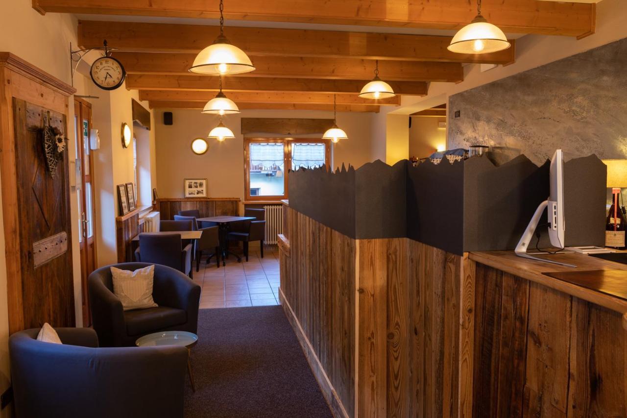 Mont Velan Chambres & Restaurant Saint-Oyen Zewnętrze zdjęcie