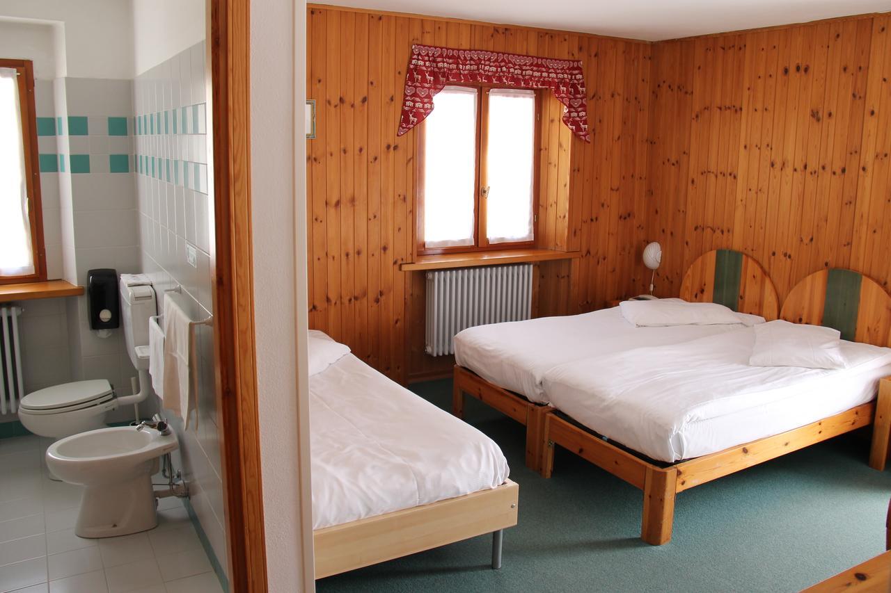 Mont Velan Chambres & Restaurant Saint-Oyen Zewnętrze zdjęcie