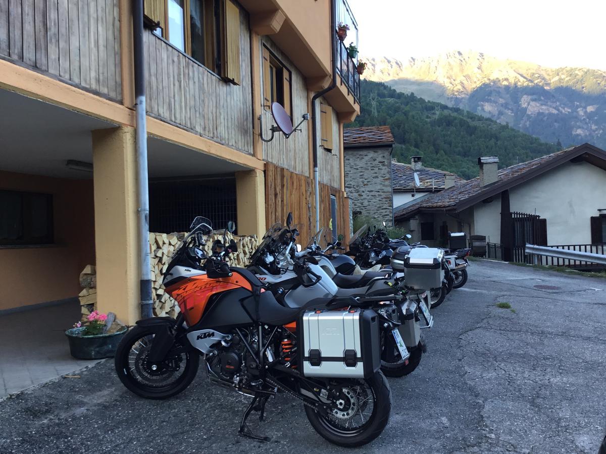 Mont Velan Chambres & Restaurant Saint-Oyen Zewnętrze zdjęcie