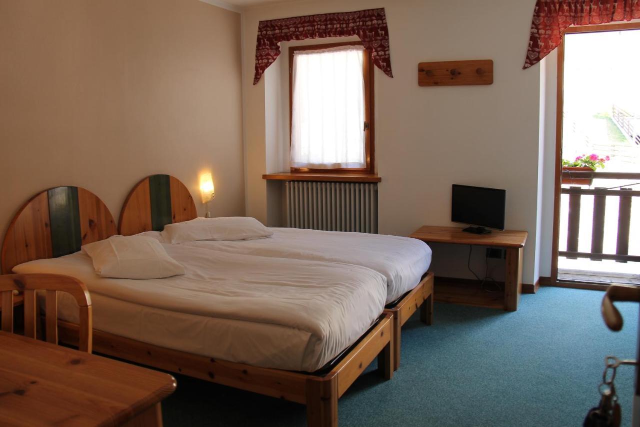 Mont Velan Chambres & Restaurant Saint-Oyen Zewnętrze zdjęcie